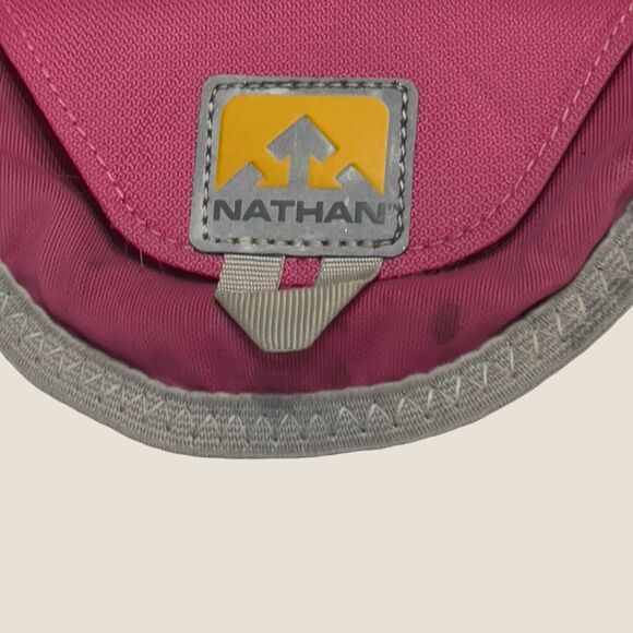 Nathan ID Adjustable Hiking Running Waist Pack Pink Womens Medium Hydration - Picture 3 of 7